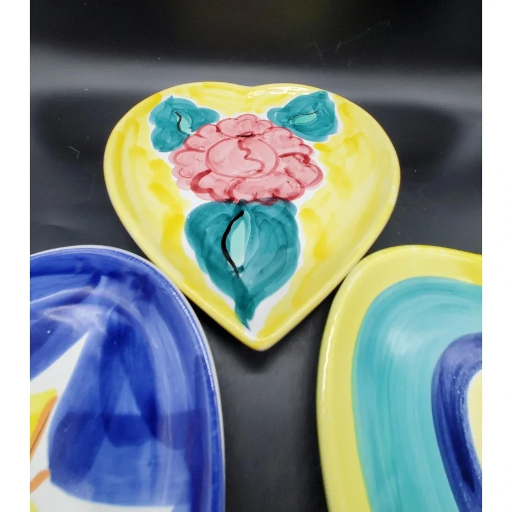 Set Of 3 Hand Painted Italian Pottery Heart Shaped Dish Flower Floral 10